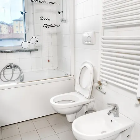 Apartment Cozy And Charming 2-bedroom In Isola With Big Terrace