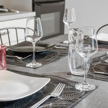 Apartment Cozy And Charming 2-bedroom In Isola With Big Terrace